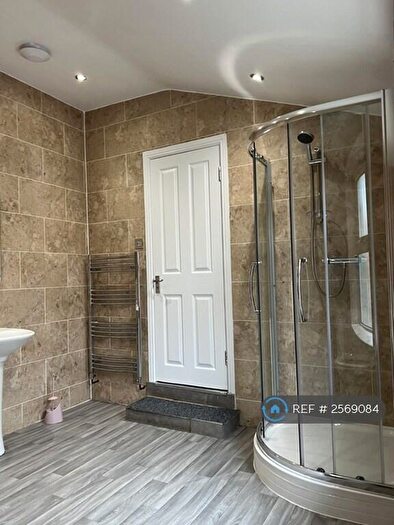 3 Bedroom Flat To Rent In Oxford Road, Reading, RG30