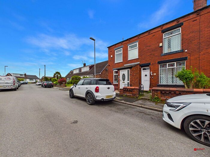 2 Bedroom Terraced House For Sale In Lily Street, Oldham, OL2
