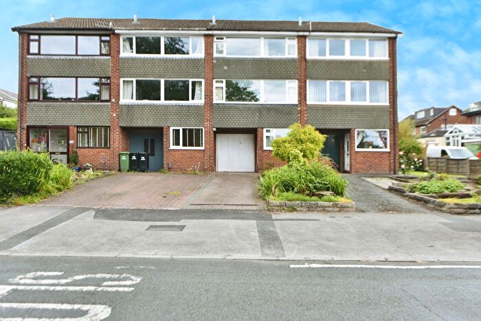 4 Bedroom Town House For Sale In Cross Lane, Marple, Stockport, Greater Manchester, SK6