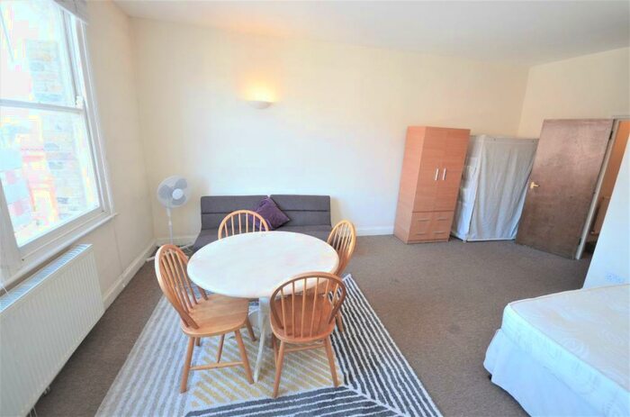 Studio To Rent In Royal College Street, Camden, NW1