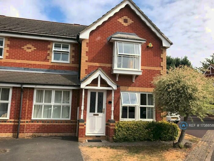 3 Bedroom Semi-Detached House To Rent In Bosworth Road, Cambridge, CB1