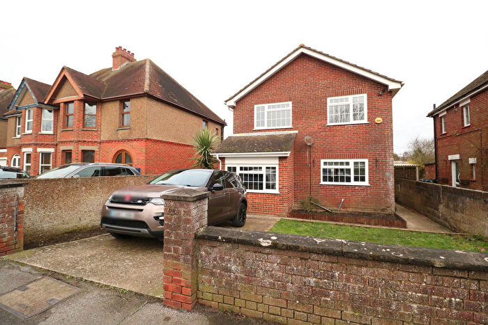4 Bedroom Detached House To Rent In Church Road, Folkestone, CT20