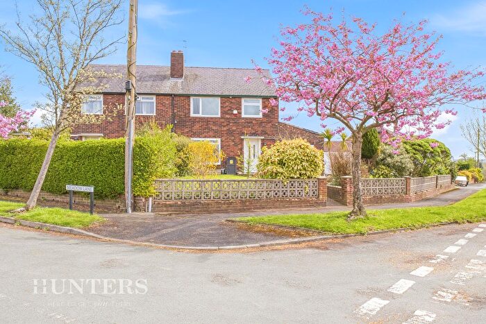 3 Bedroom Semi-Detached House For Sale In Meadow Lane, Garden Suburbs, Oldham, OL8