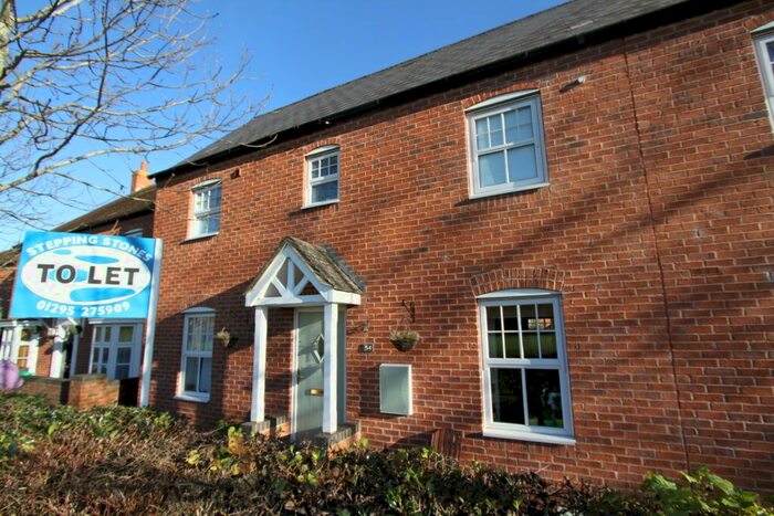 3 Bedroom Semi-Detached House To Rent In Sage Close, Banbury, Oxon OX16