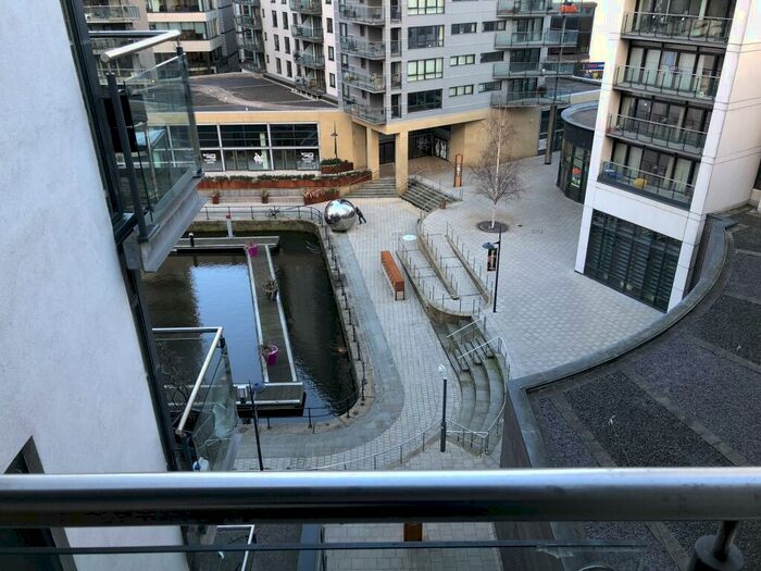 2 Bedroom Apartment To Rent In La Salle Leeds Dock City Centre, LS10