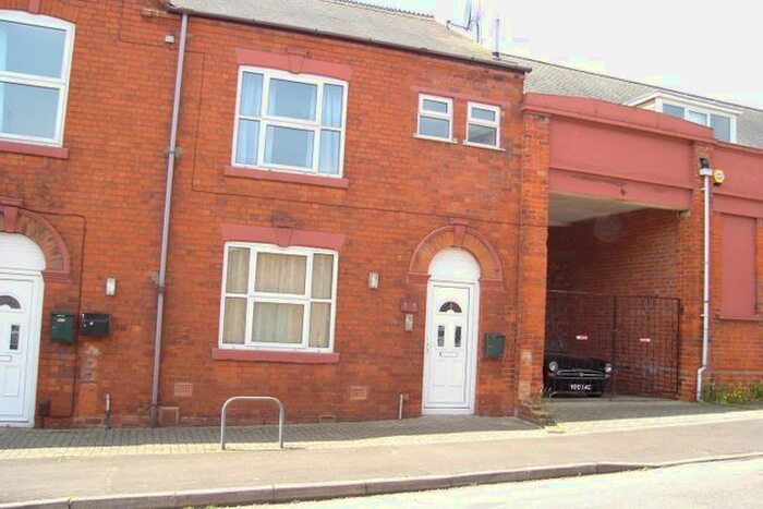 1 Bedroom Flat To Rent In Queen Street, Irthlingborough, Wellingborough, NN9