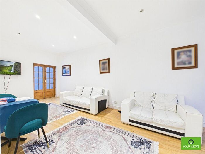 3 Bedroom Semi Detached House To Rent In Kyme Road, Hornchurch, Essex, RM11