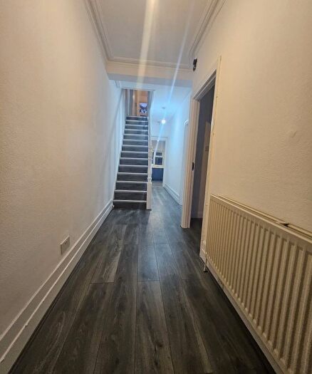 3 Bedroom Semi-Detached House To Rent In Haslemere Road, Thornton Heath, Greater London, CR7