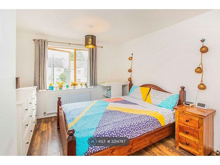2 Bedroom Flat To Rent In Pelly Road, London, E13