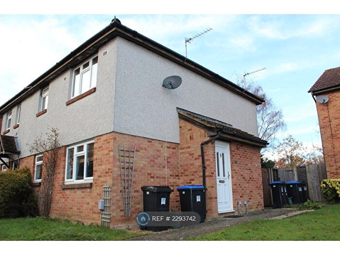 1 Bedroom Semi-Detached House To Rent In Wych Hill Park, Woking, GU22