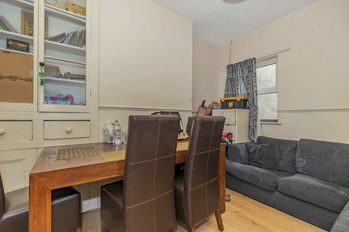 3 Bedroom Terraced House For Sale In Gerrish Avenue, Bristol, BS5