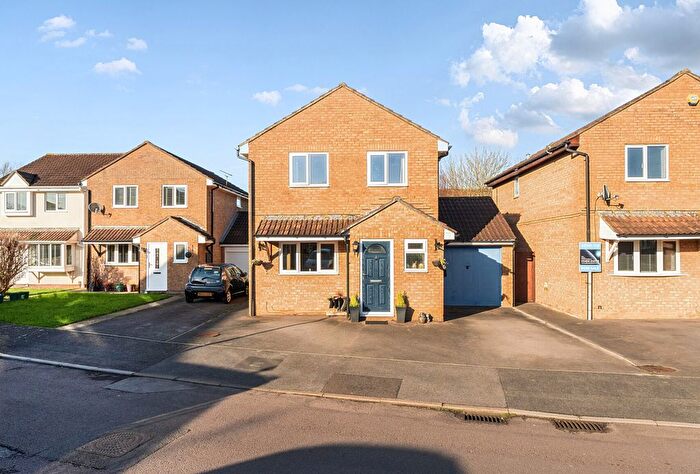 4 Bedroom Detached House For Sale In Parnall Crescent, Yate, Bristol, Gloucestershire, BS37