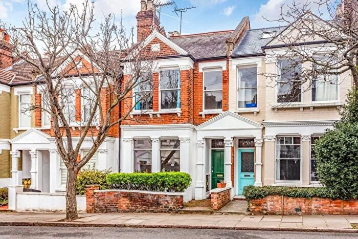 1 Bedroom Flat For Sale In Battledean Road, London, N5