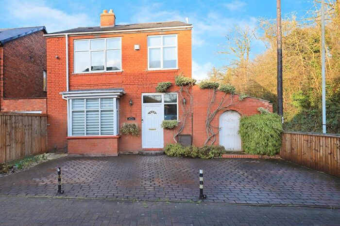 3 Bedroom Detached House For Sale In Alexandra Place, Bilston, WV14