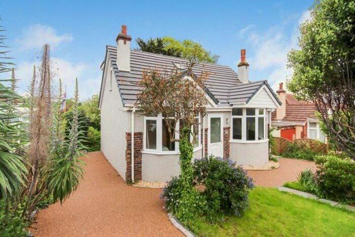 3 Bedroom Detached Bungalow To Rent In Hilton Crescent, Paignton, TQ3