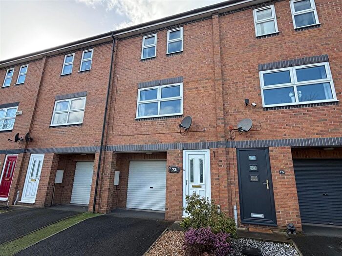 2 Bedroom Terraced House To Rent In Spring Bank, Scarborough, YO12