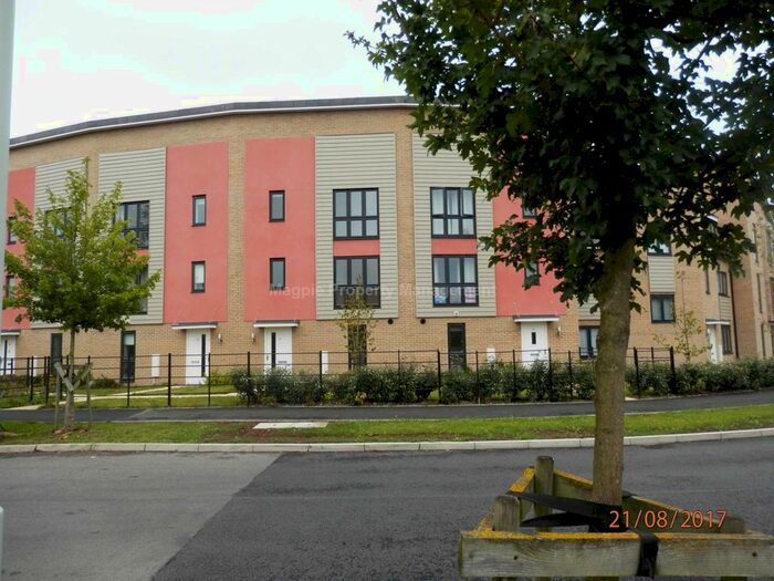 3 Bedroom Town House To Rent In Dramsell Rise, Loves Farm, St Neots, PE19