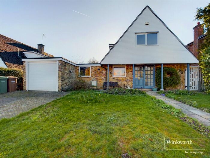 3 Bedroom Detached House To Rent In Orchard Close, Shiplake Cross, Henley-On-Thames, Oxfordshire, RG9