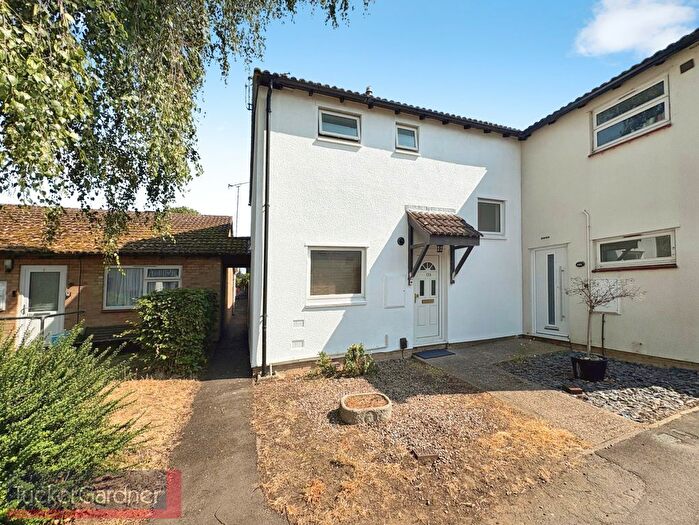2 Bedroom Property To Rent In Hereward Close, Cambridge, CB24