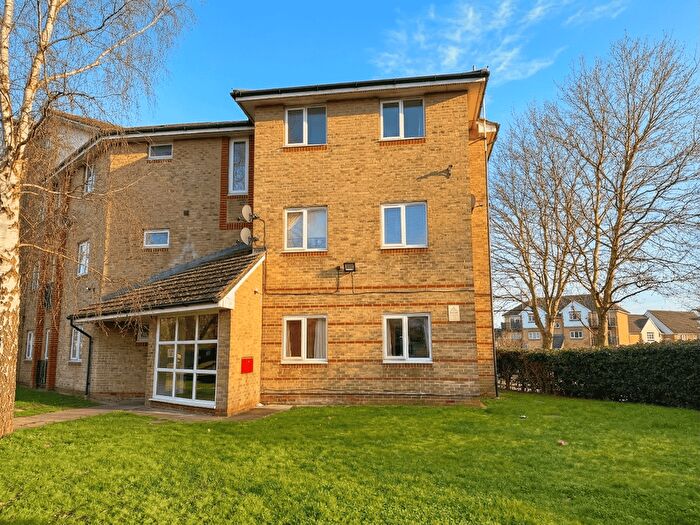 2 Bedroom Flat For Sale In Marine Drive, Barking, IG11