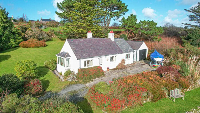 3 Bedroom Detached House For Sale In Mynytho, Pwllheli, LL53