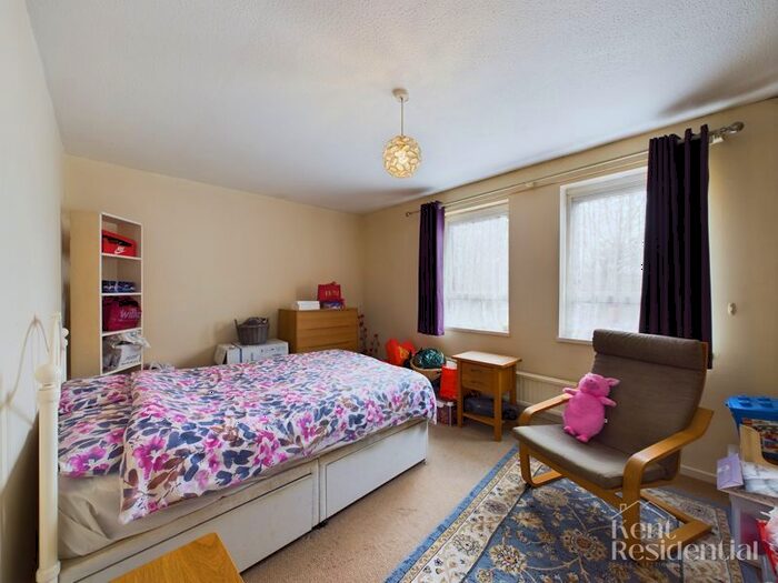 2 Bedroom Terraced House For Sale In Camden Close, Lordswood, Chatham