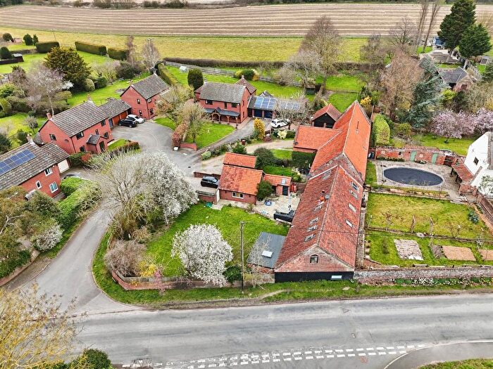 4 Bedroom Barn Conversion For Sale In Beech Drive, Strumpshaw, Norwich, NR13
