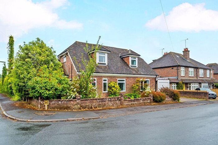 4 Bedroom Detached House To Rent In Minster Road, Godalming, GU7