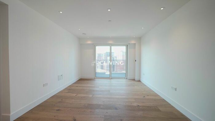 1 Bedroom Flat To Rent In Exchange Gardens, London, SW8