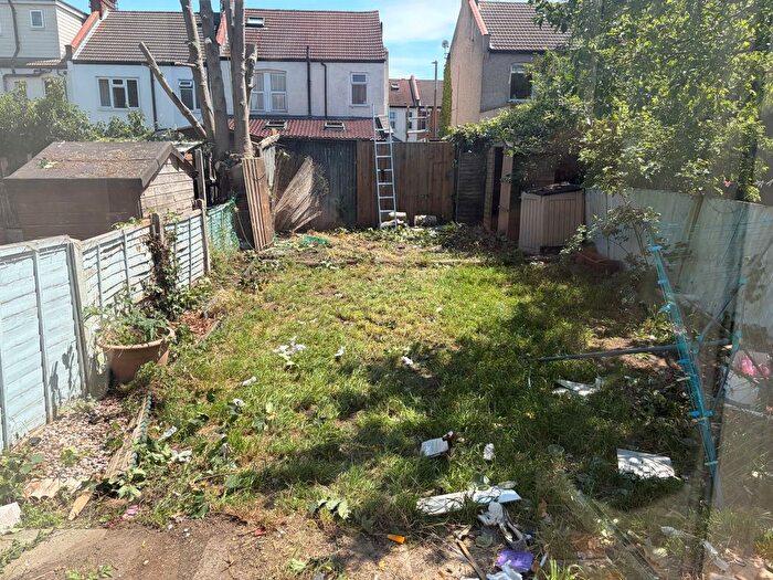 4 Bedroom Terraced House To Rent In Hainault Avenue, Westcliff-On-Sea, SS0