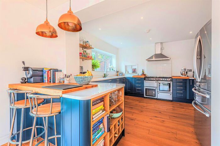 4 Bedroom Semi Detached House To Rent In Combe Road, Godalming, GU7