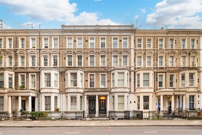 2 Bedroom Flat For Sale In Warwick Road, Earls Court, SW5