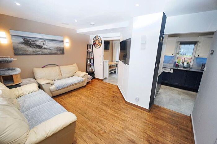 2 Bedroom Semi-Detached House For Sale In Hawthorne Road, High Wycombe, HP13