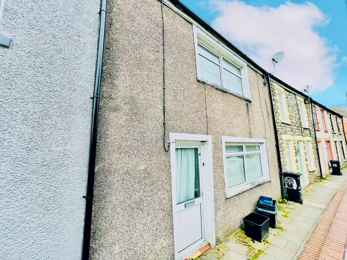 3 Bedroom Terraced House To Rent In Francis Terrace, Pant, Merthyr Tydfil, CF48