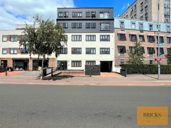 1 Bedroom Flat To Rent In Lea Bridge Road, London, E10