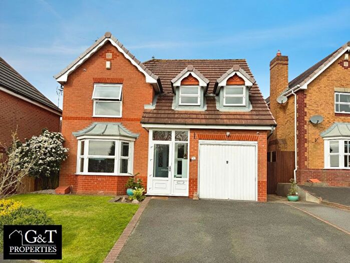 4 Bedroom Detached House For Sale In Mansion Close, Dudley, DY1