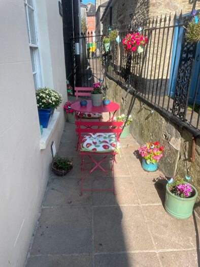 2 Bedroom Cottage For Sale In Phoenix Place, Kingsbridge, TQ7