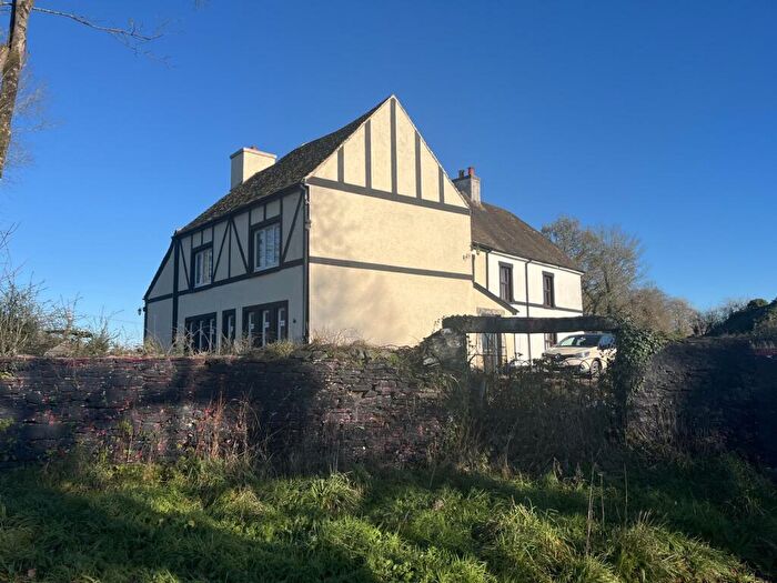 4 Bedroom Semi-Detached House For Sale In New Inn, Llandeilo, Carmarthenshire., SA19