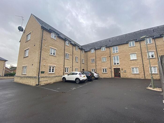 2 Bedroom Flat To Rent In Wilkinson Place, Witney, OX28
