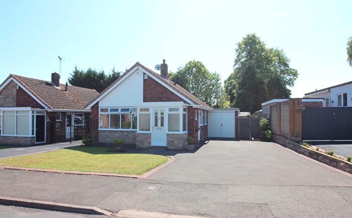 2 Bedroom Detached Bungalow For Sale In Kingswinford, Frayne Avenue, DY6