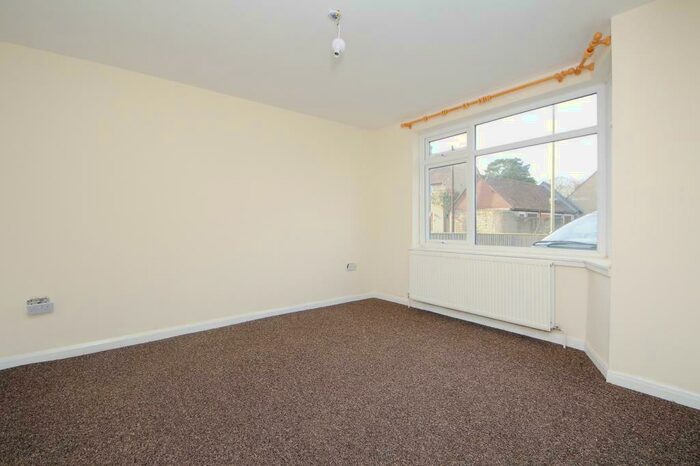 5 Bedroom Semi-Detached House To Rent In Crowell Road, East Oxford, Hmo Ready Sharers, OX4