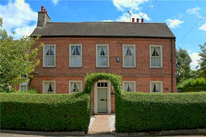 Studio To Rent In Main Road, Wilford, NG11