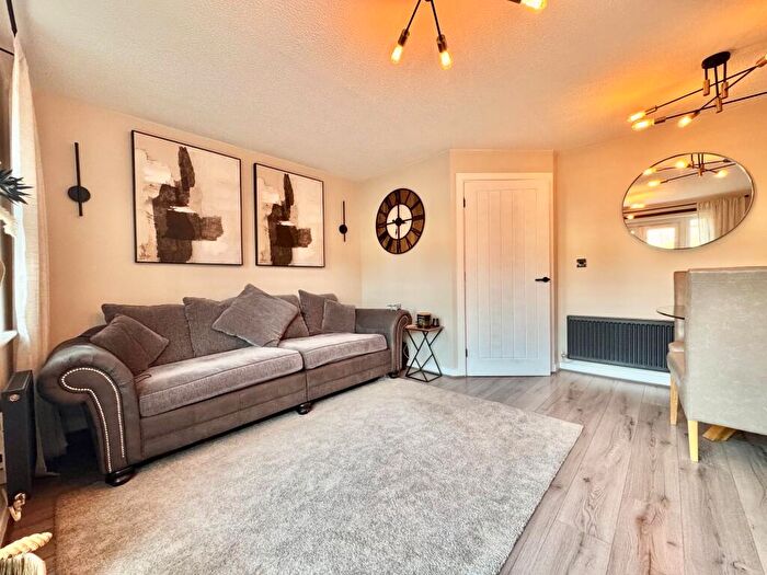 3 Bedroom End Of Terrace House For Sale In Cypress Way, Nuneaton, CV10