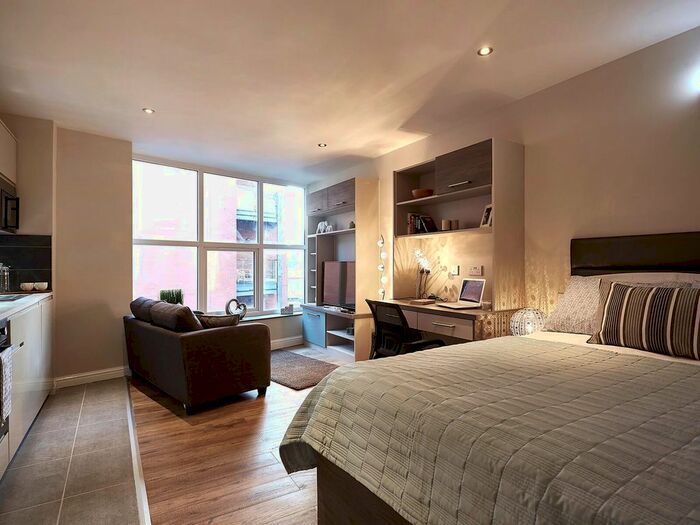 Studio To Rent In Apt, Eagle House #, M3