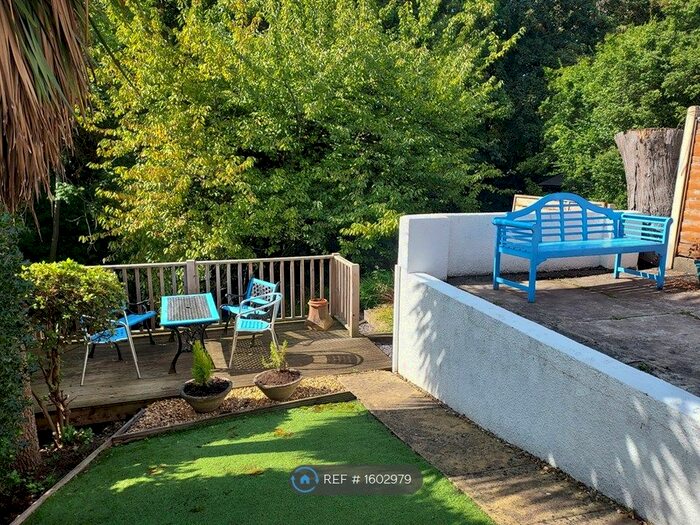 4 Bedroom Semi-Detached House To Rent In Cottrell Road, Bristol, BS5