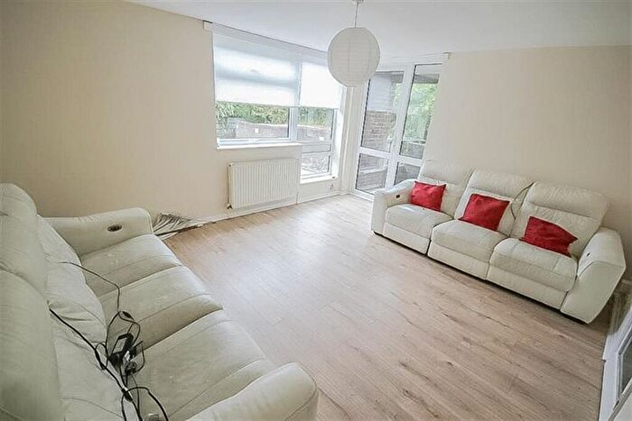 1 Bedroom Flat To Rent In Duffield Close, Harrow, HA1