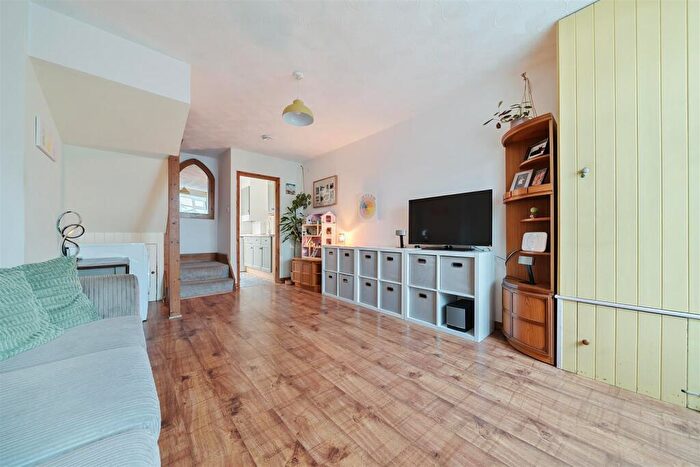 2 Bedroom Semi-Detached House For Sale In Spencer Street, Bognor Regis, PO21