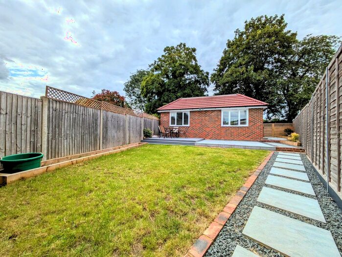 1 Bedroom Bungalow To Rent In Marilyn Lodge, Honeyden Road, Sidcup, Kent, DA14