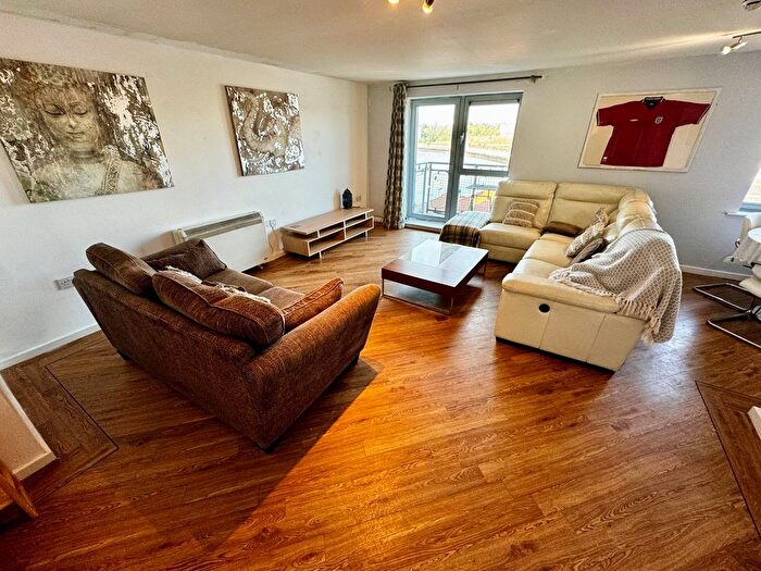 2 Bedroom Flat To Rent In River View, Low Street, Sunderland, SR1