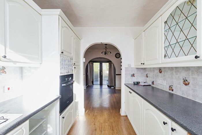 4 Bedroom Detached House For Sale In Sutton Drive, Droylsden, Manchester, Greater Manchester, M43